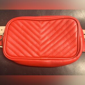 Steve‎ Madden Quilted Belt Bag Red Medium Adjustable Zippered Faux Leather